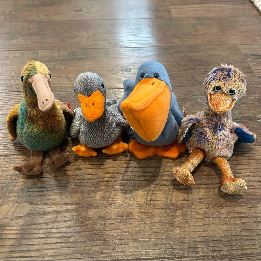 Lot of 4 Ty Beanie Babies Honks, Scoop, Beak & Dinky
